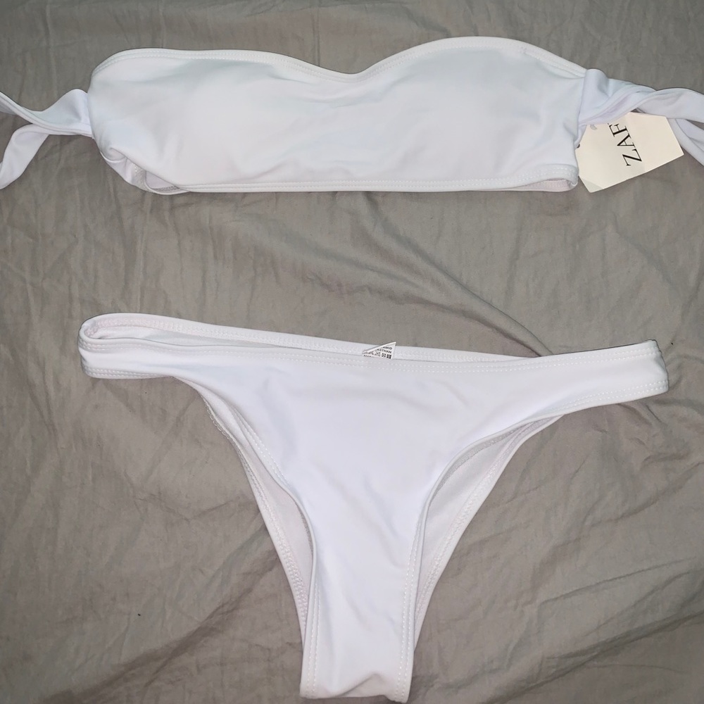 Off the should bikini